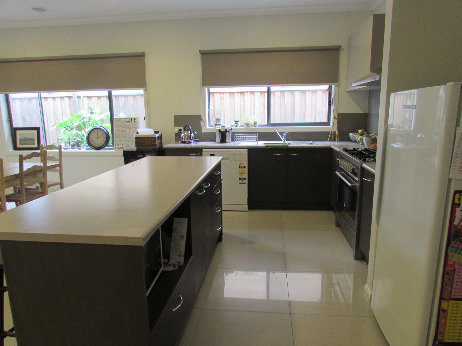 Gallery: 6 Howland Place