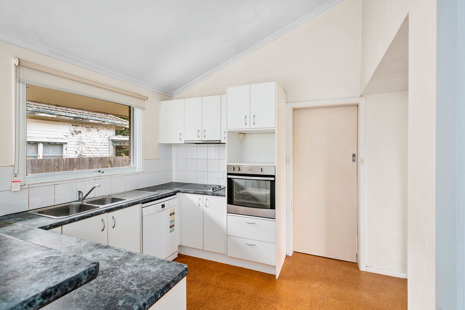 Real Estate and Property in 6 Hutton Street, Kyneton, VIC