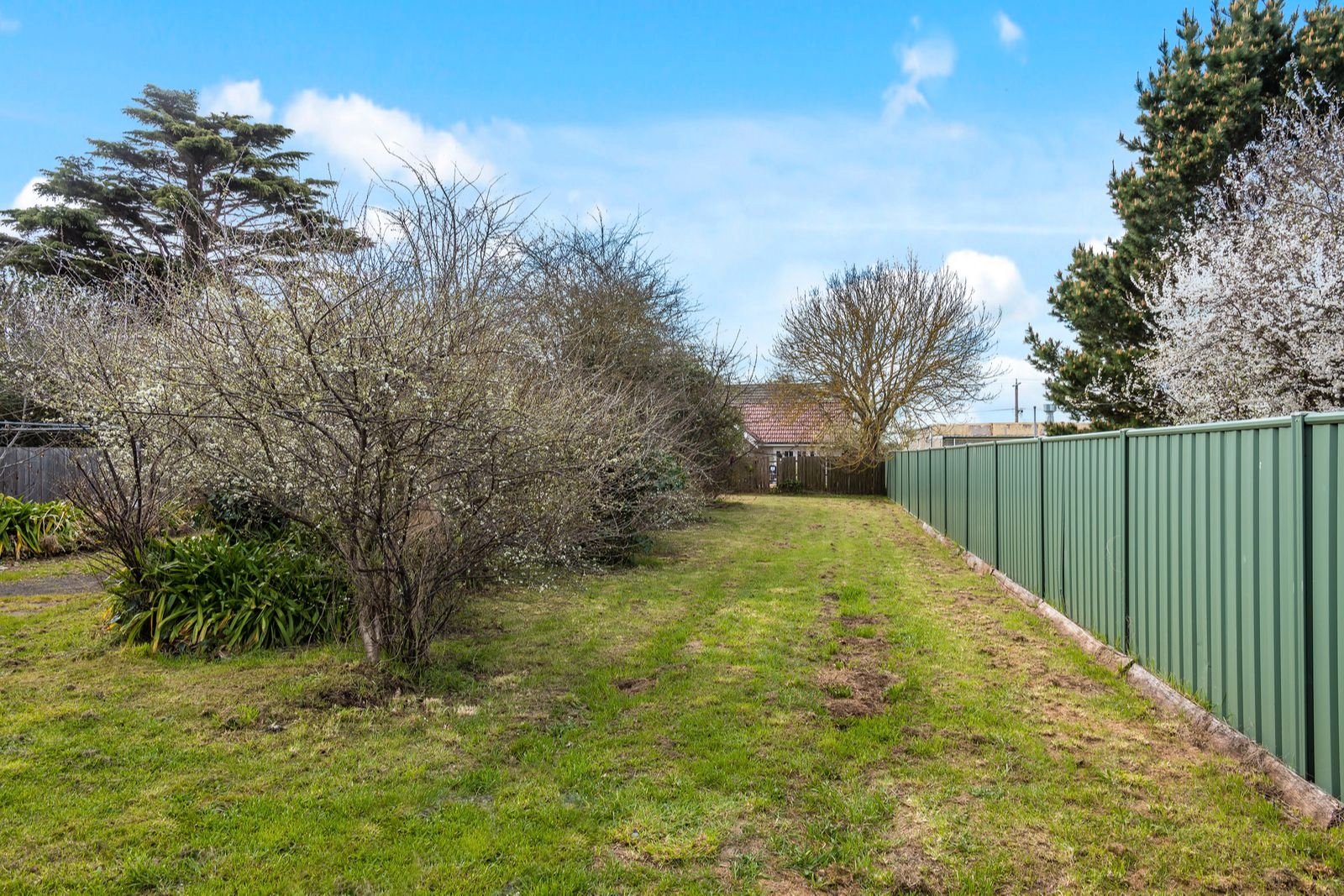 Real Estate and Property in 6 Hutton Street, Kyneton, VIC