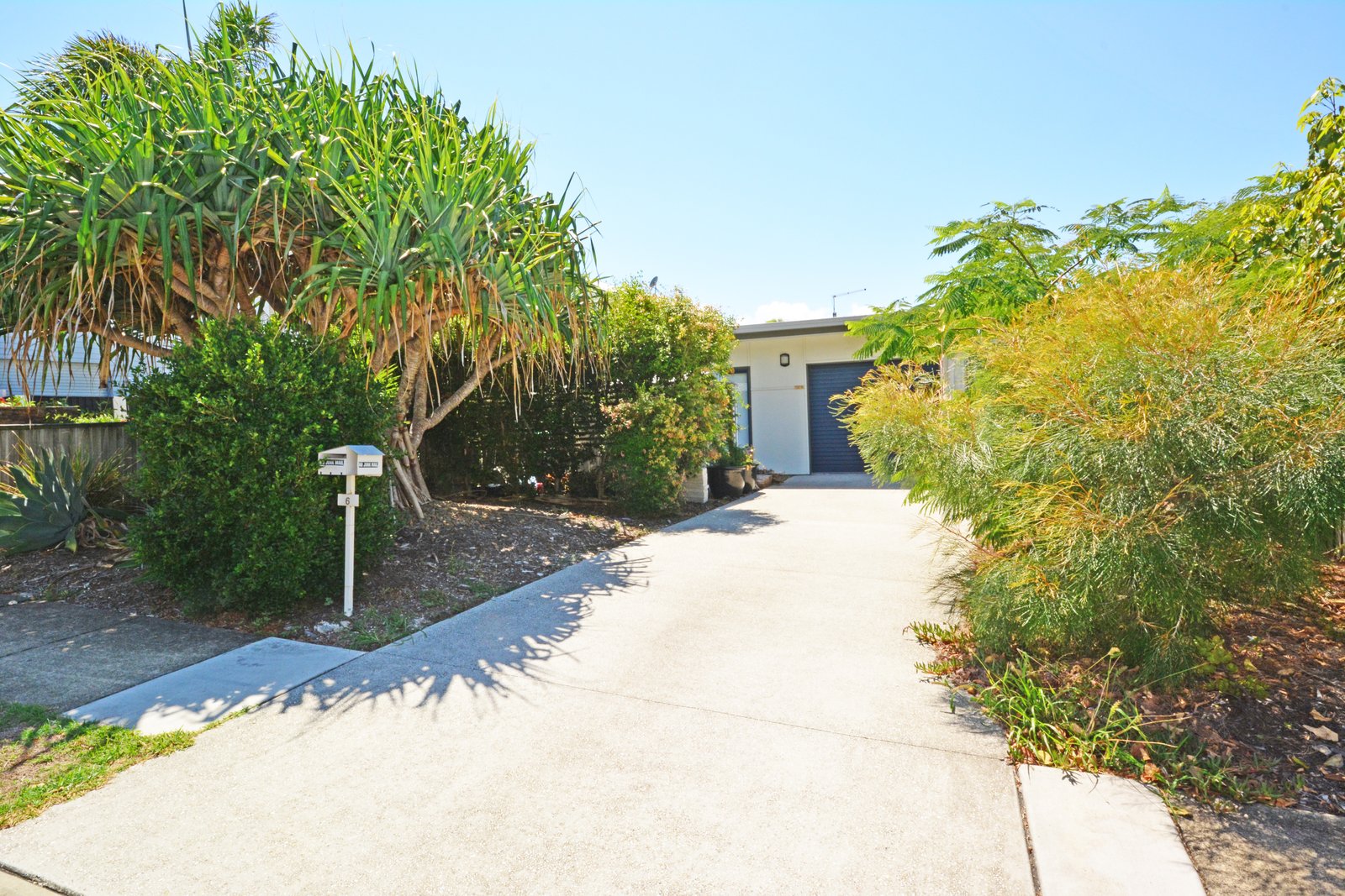 6 Hyndes Lane CASUARINA 6