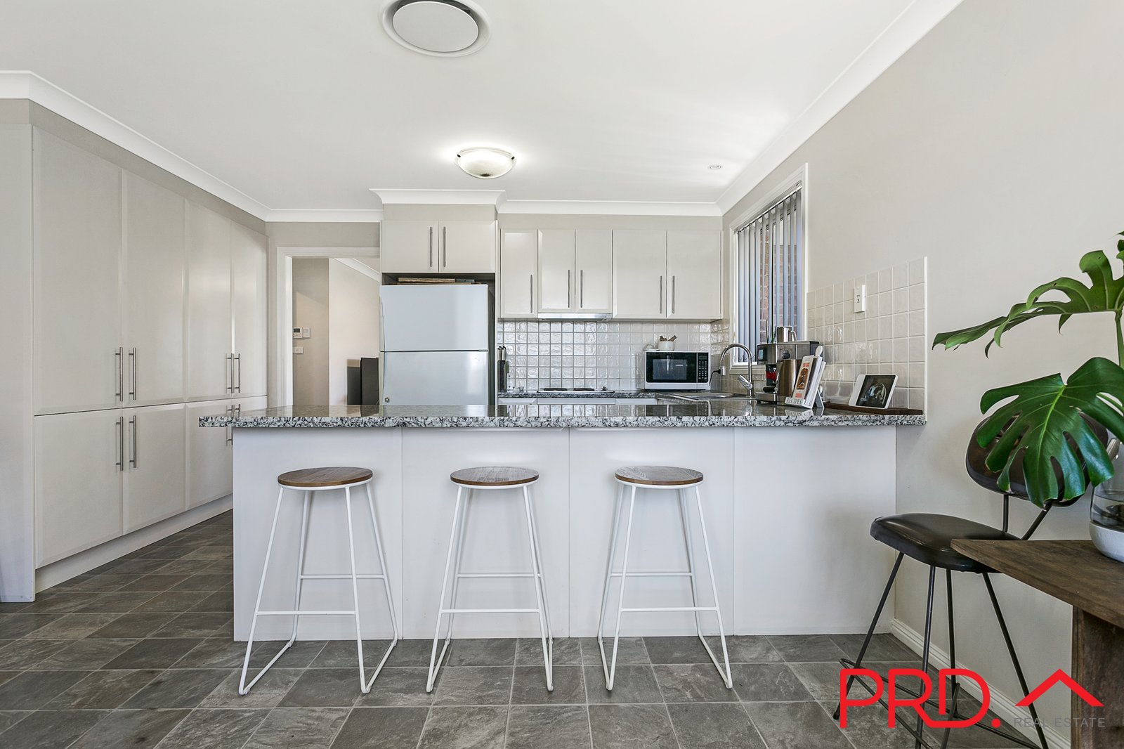 6 Iris Close KOOTINGAL 4