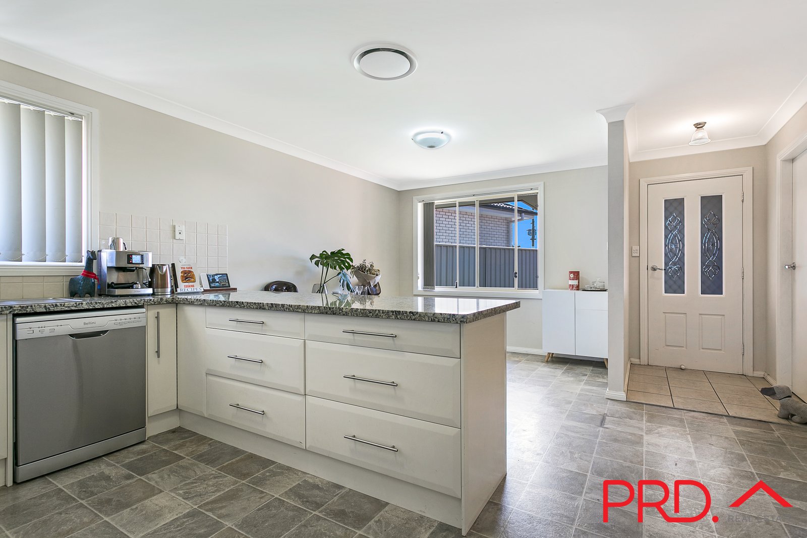 6 Iris Close KOOTINGAL 5
