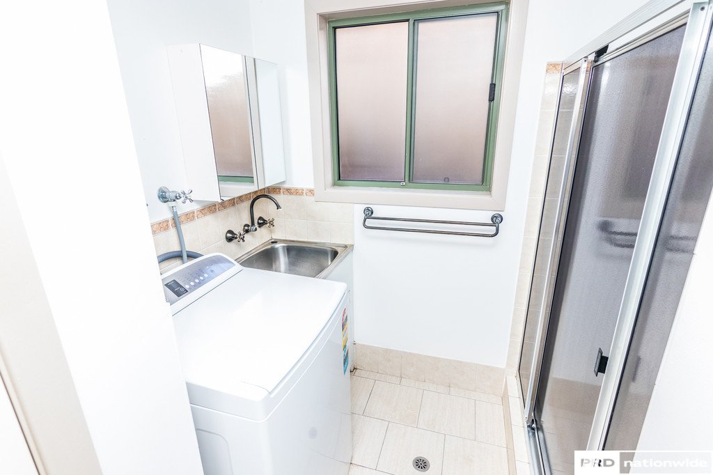 6 Jacaranda Place TAMWORTH 18