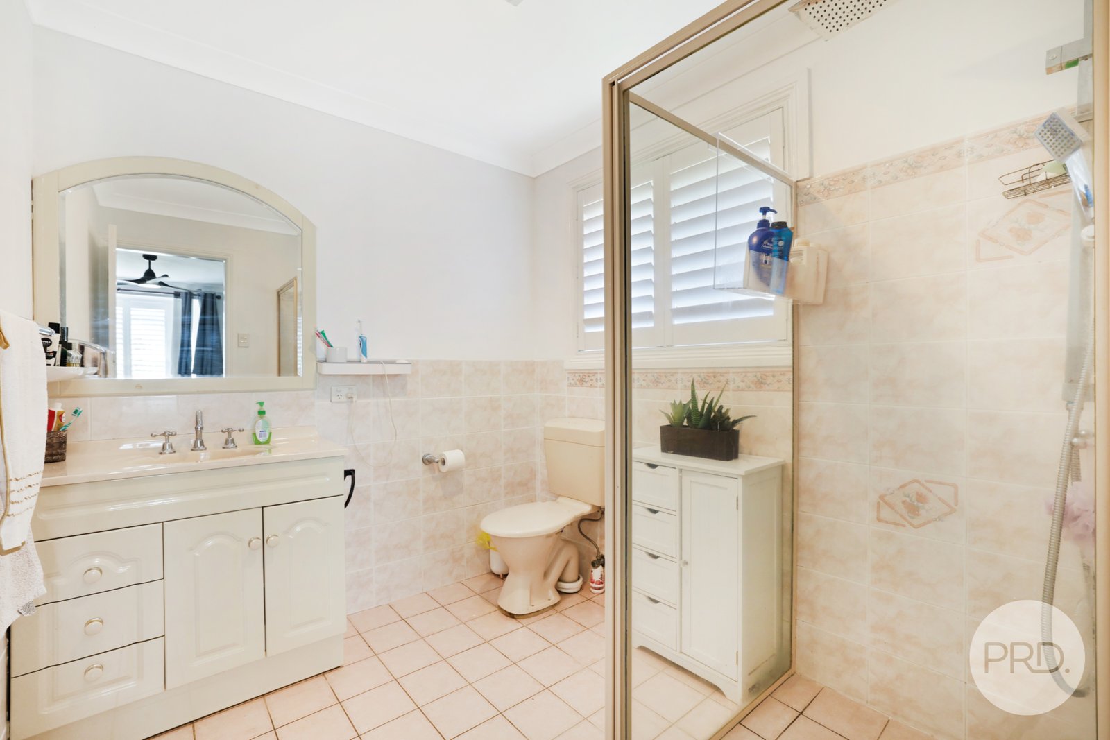 6 James Place TAMWORTH 5