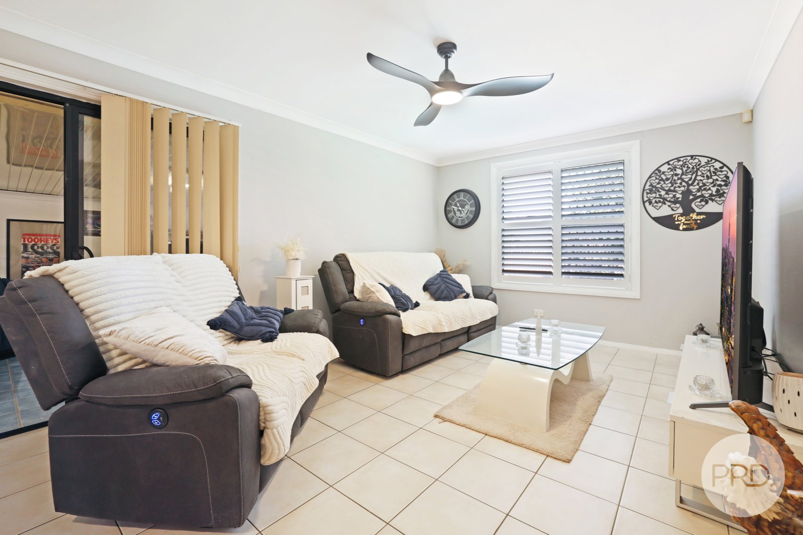 6 James Place TAMWORTH 15