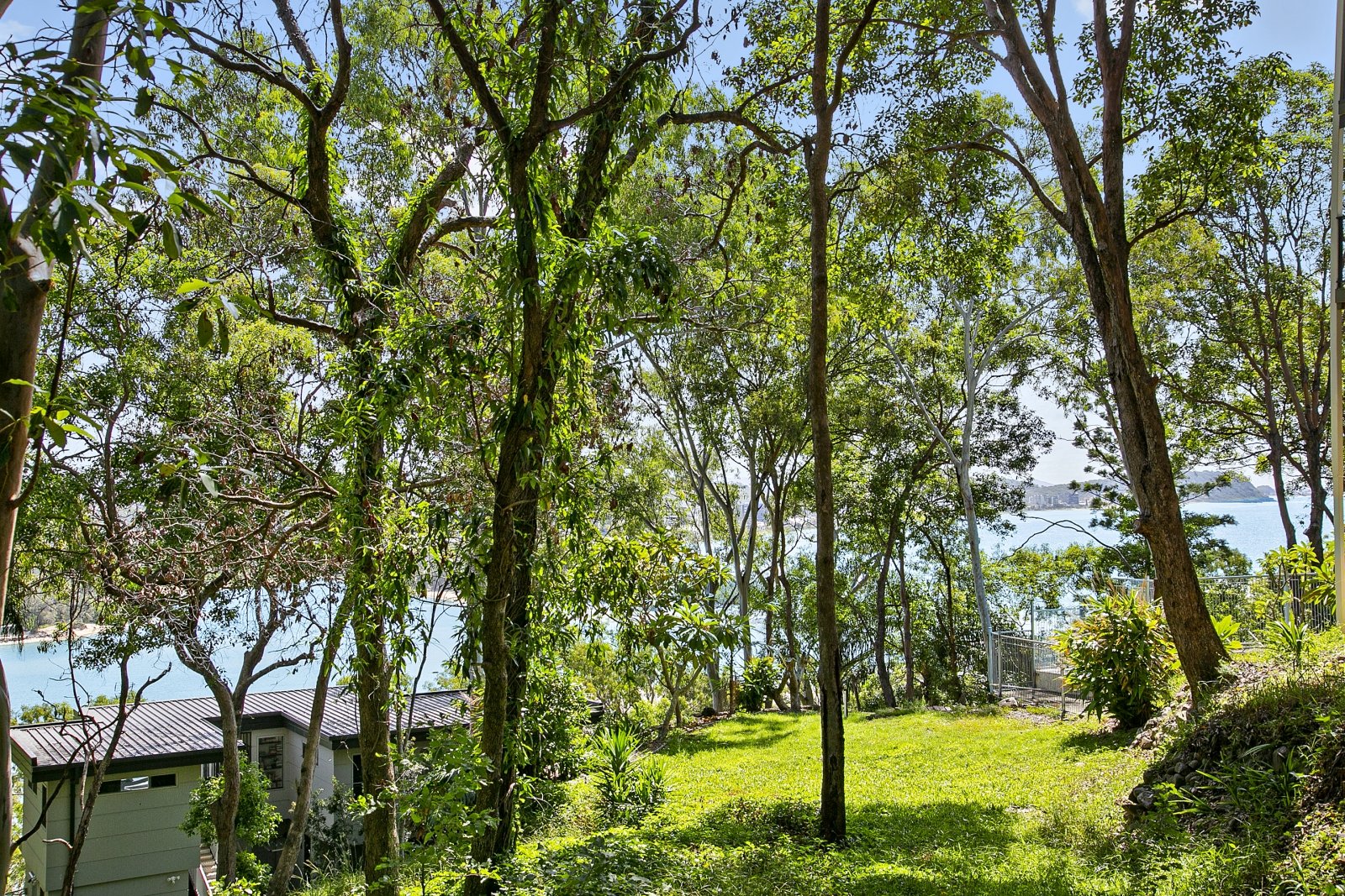 6 James Street CURRUMBIN 6