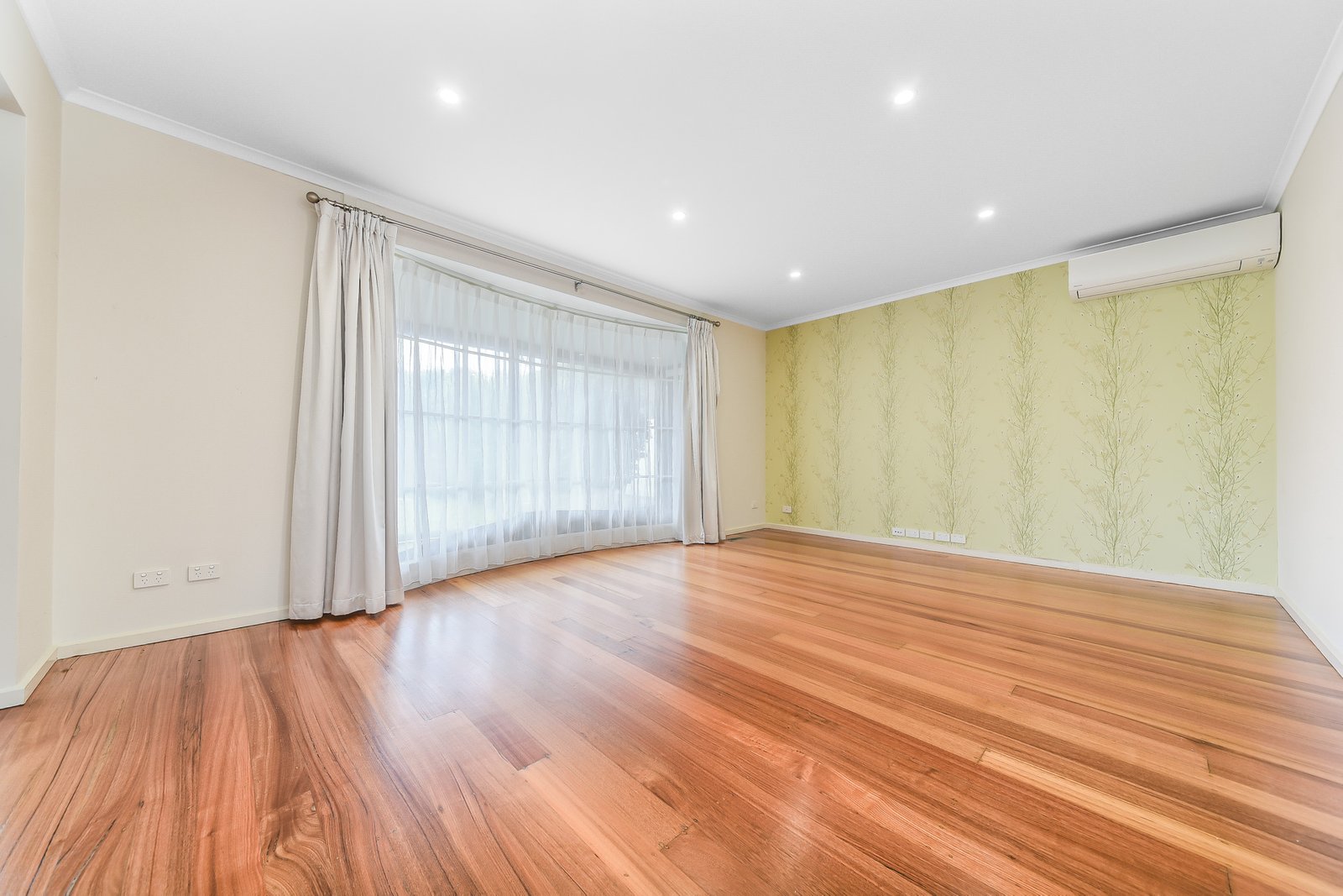 Gallery: 6 Jaques Grove
