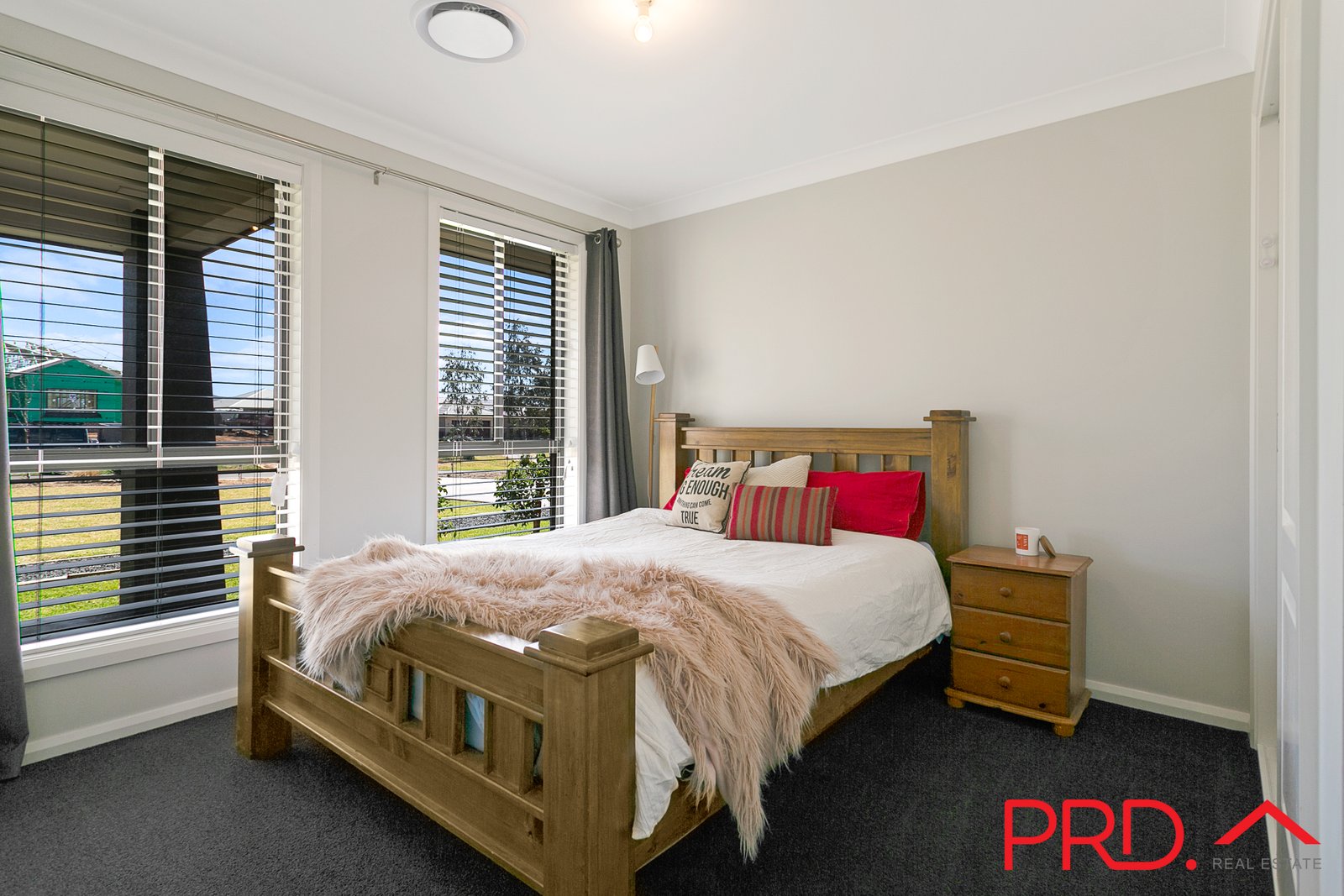 6 Jarman Road TAMWORTH 10