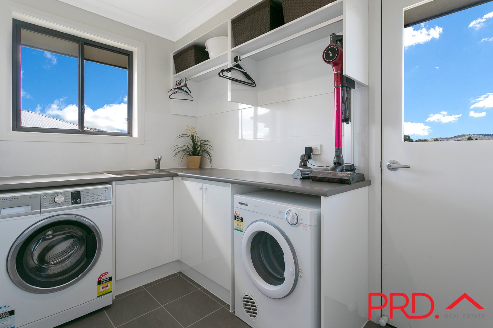 6 Jarman Road TAMWORTH 25