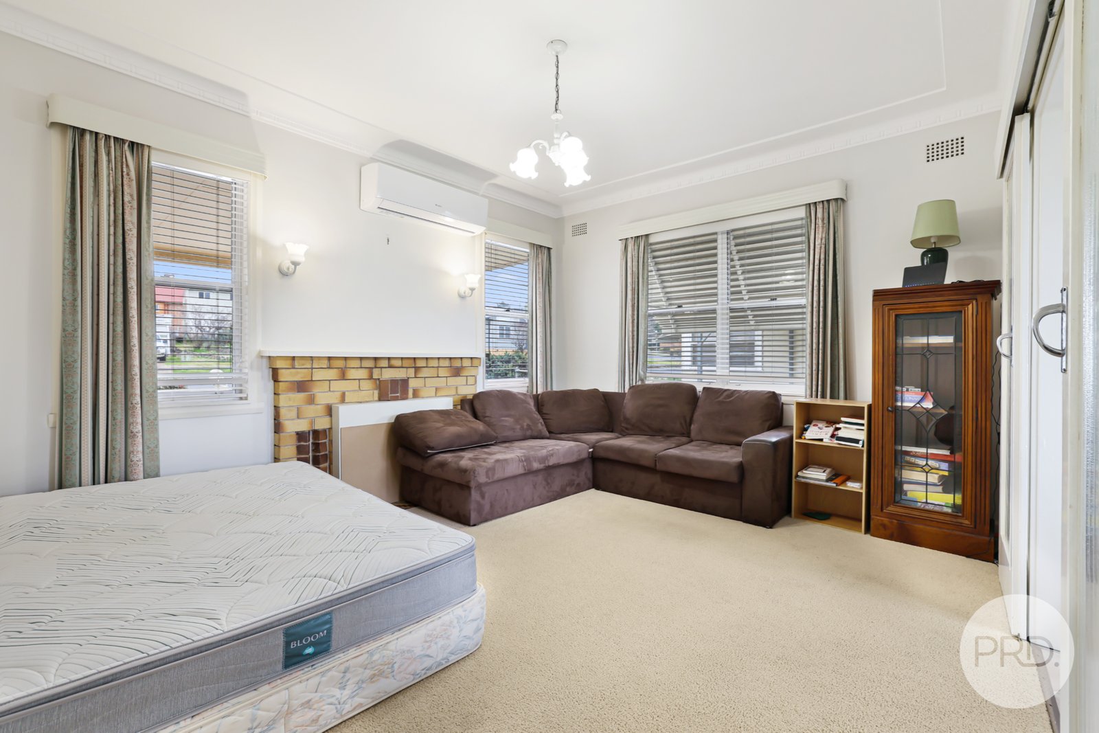 6 Jean Street TAMWORTH 9