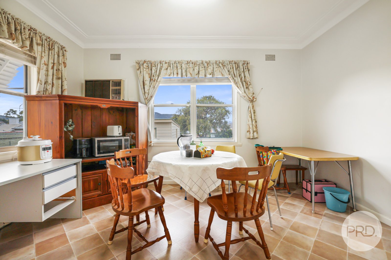 6 Jean Street TAMWORTH 10