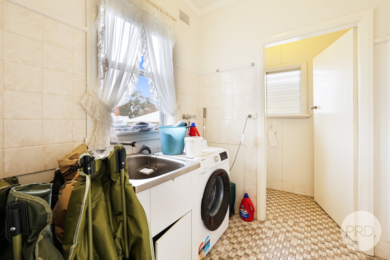 6 Jean Street TAMWORTH 12