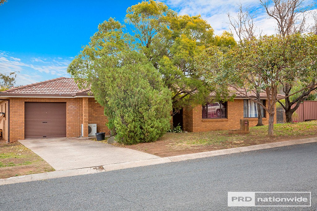 6 Jemmy Place TAMWORTH 1
