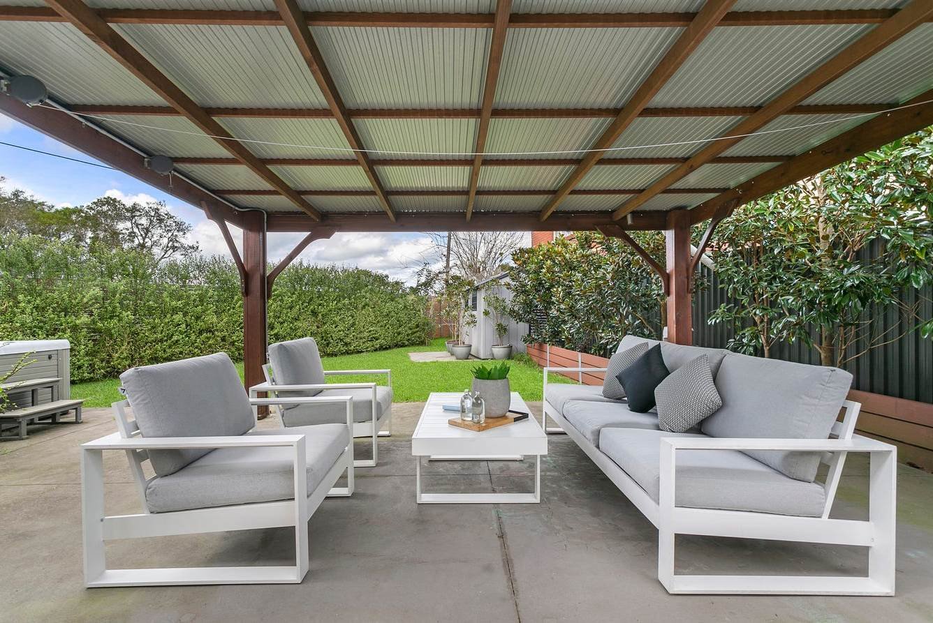 6 Jennifer Street LITTLE BAY 5