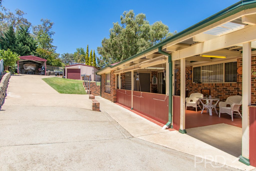 6 Jillabenan Close TUMUT 20