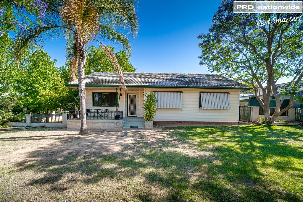 6 John Street KOORINGAL 1