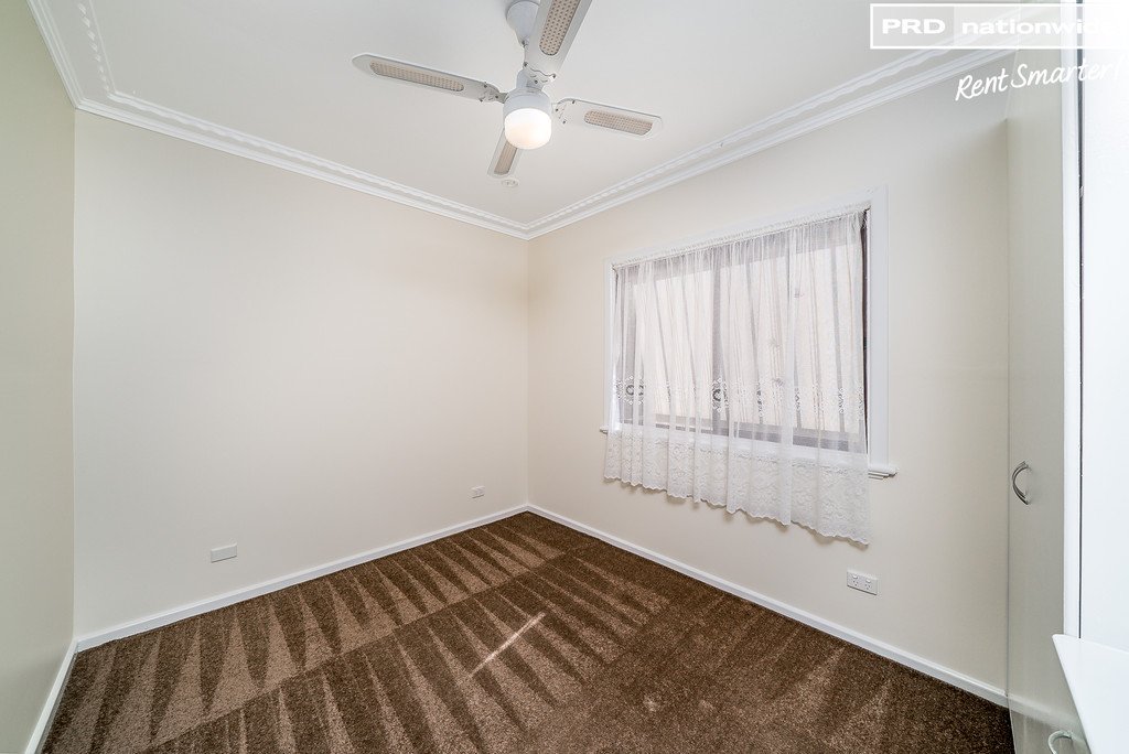 6 John Street KOORINGAL 8