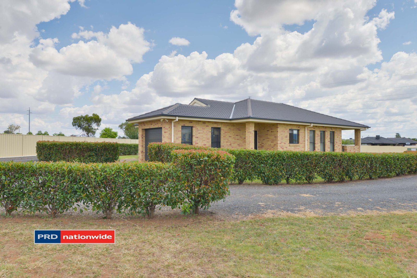 6 John Stuart Close TAMWORTH 1