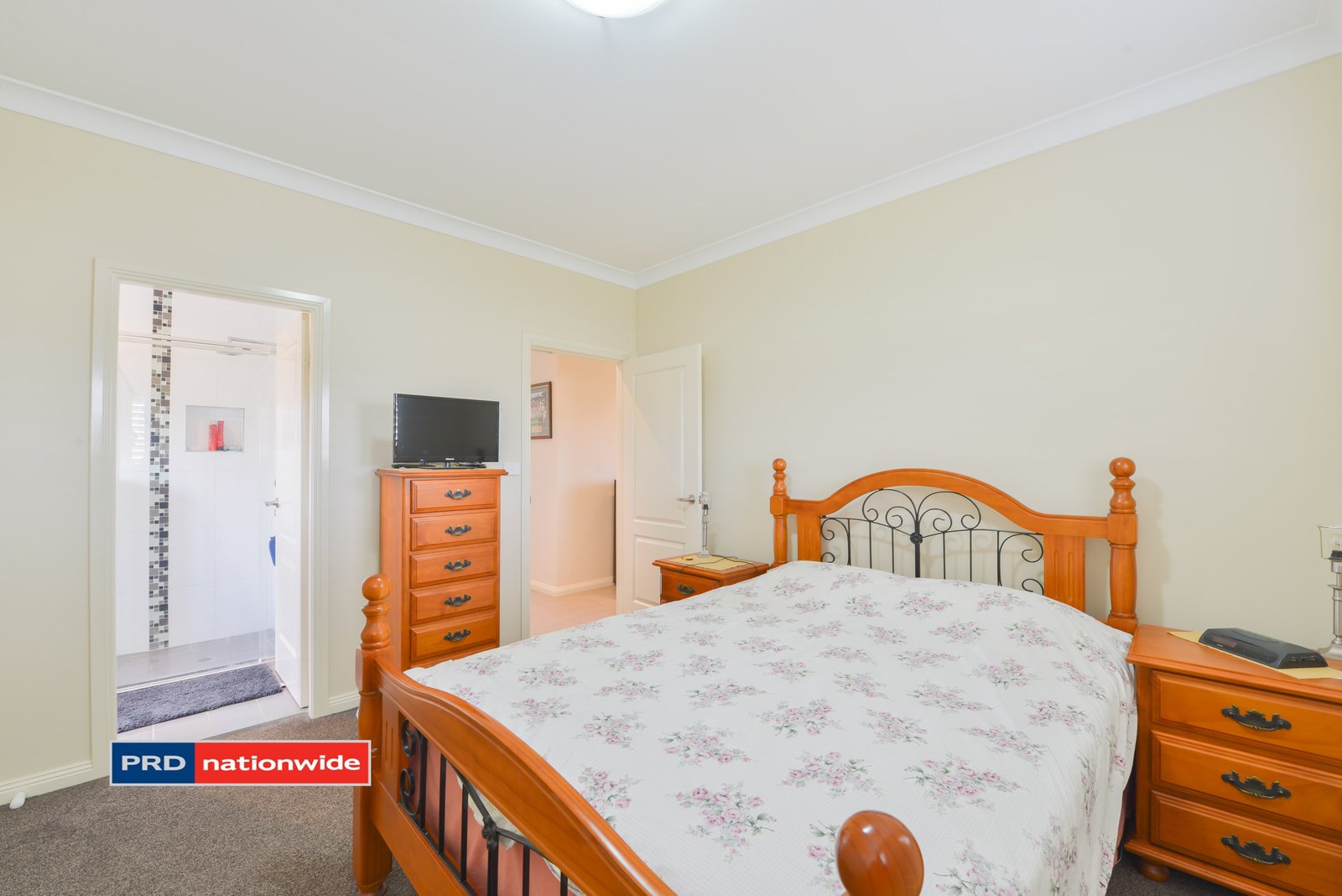 6 John Stuart Close TAMWORTH 7