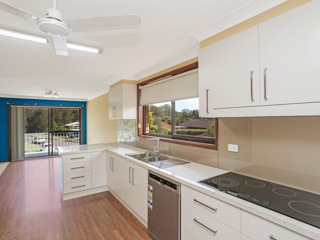 6 Jonathan Close COFFS HARBOUR 2