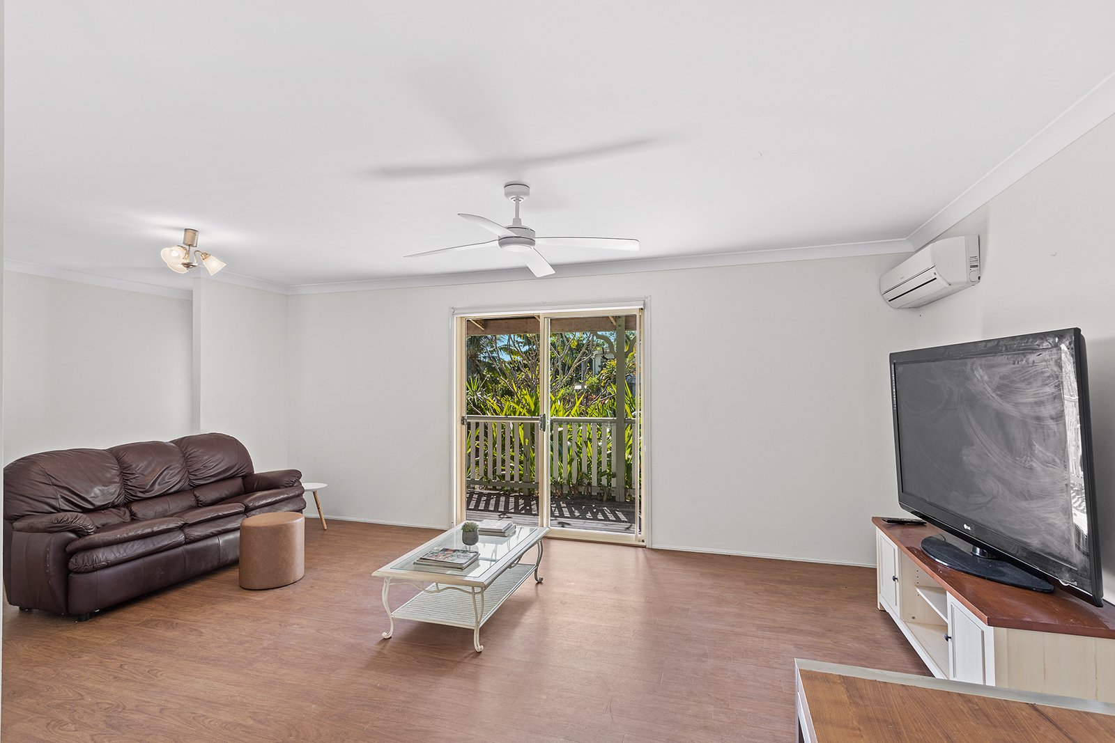 6 Jones Road CANNONVALE 5