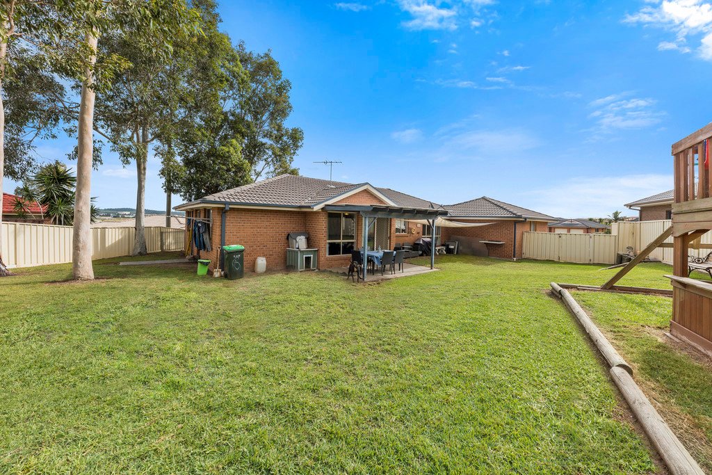 6 Joseph Close RUTHERFORD 8