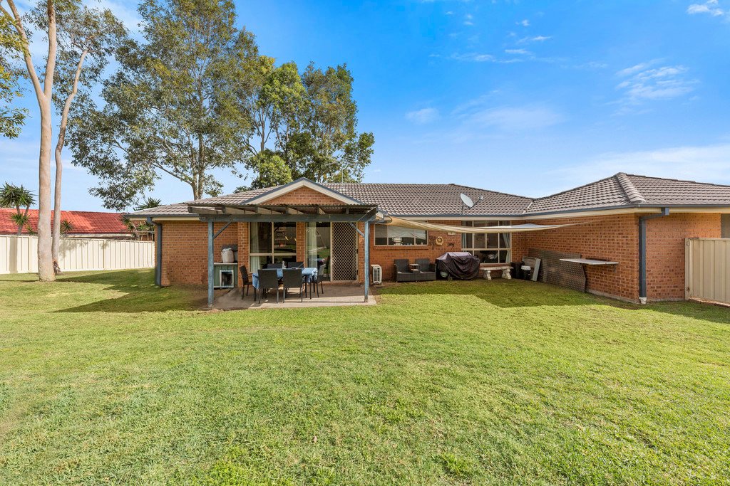 6 Joseph Close RUTHERFORD 9