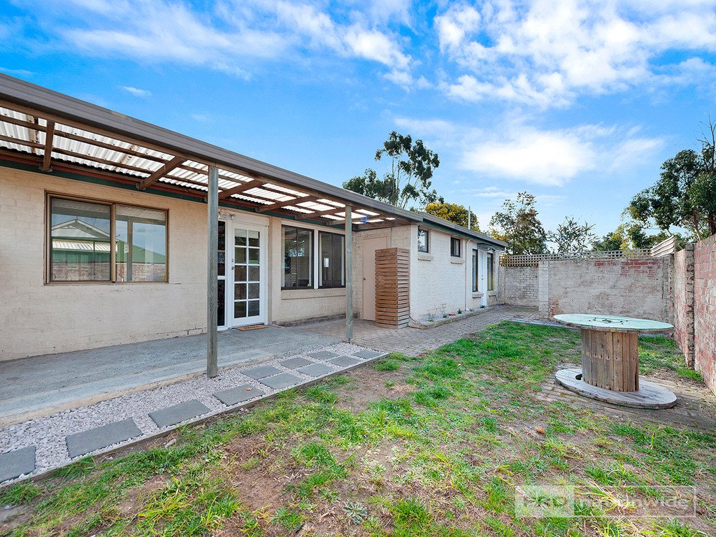 6 Jubilee Avenue BRIGHTON 2