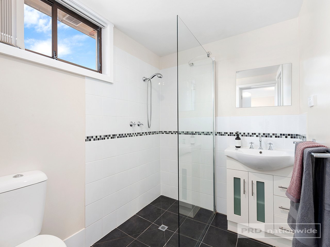 6 Jubilee Avenue BRIGHTON 12