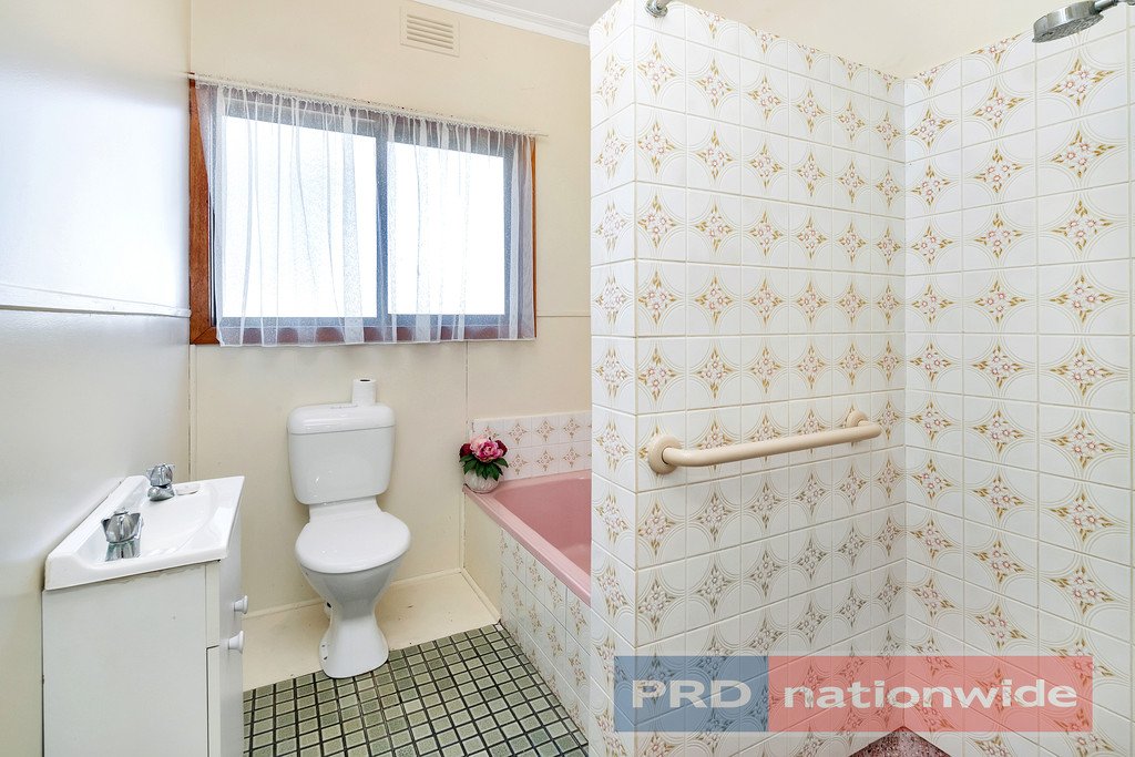 6 Kanes Lane SPRINGBANK 8