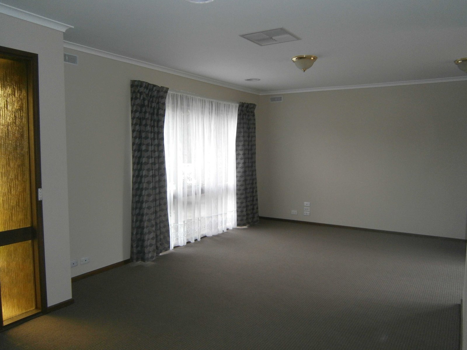 6 Kara Court SEBASTOPOL 4