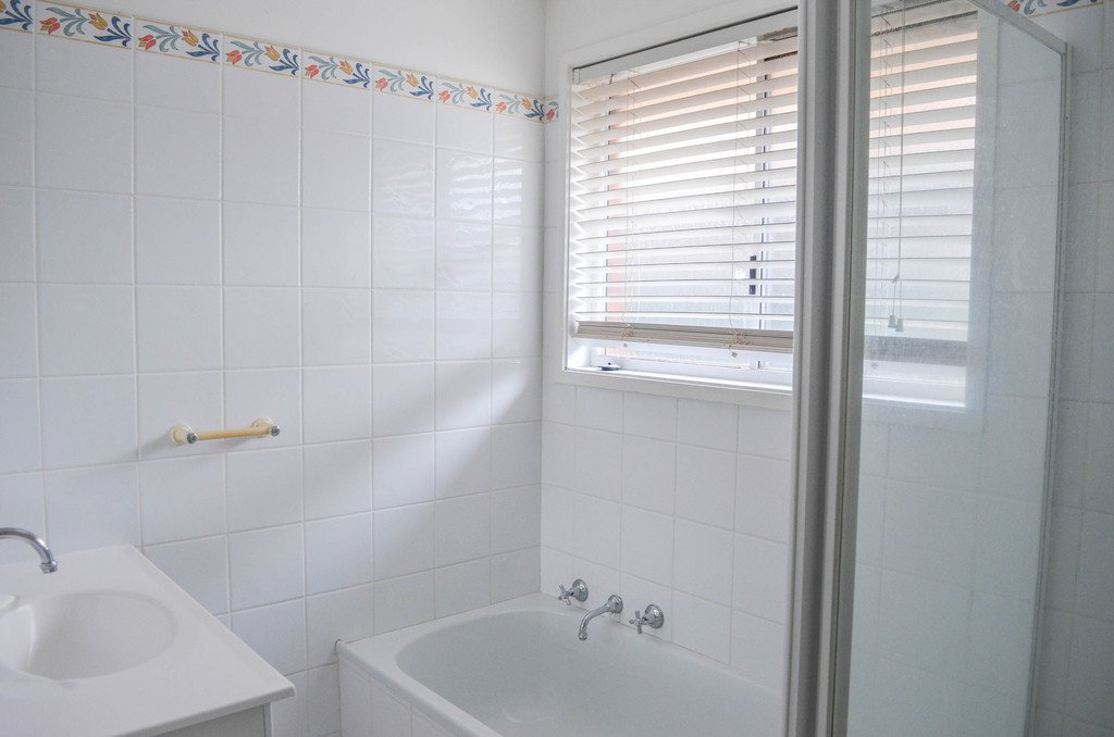 6 Karoom Drive GLENFIELD PARK 6