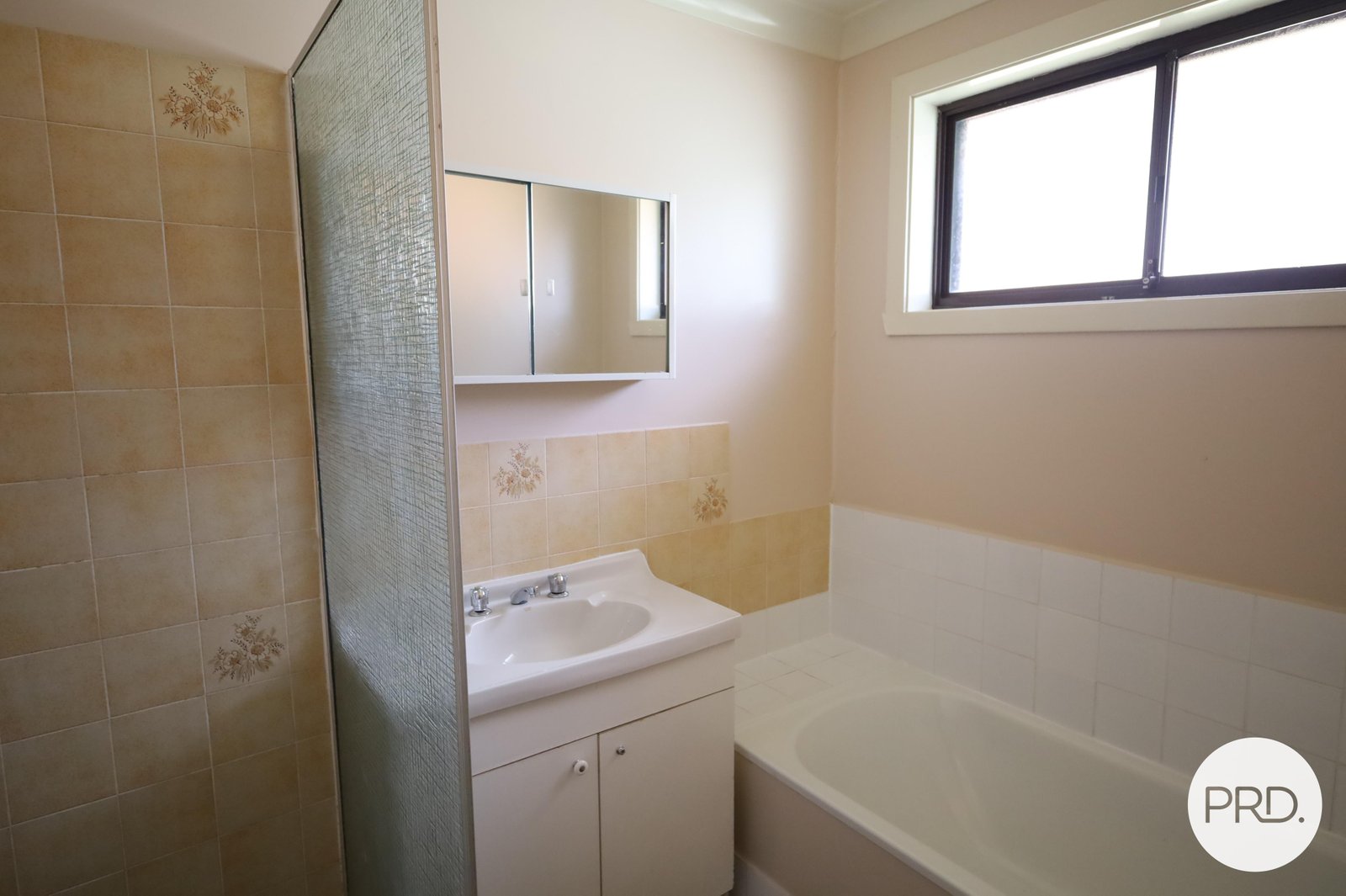 6 Katoa Place ORANGE 8