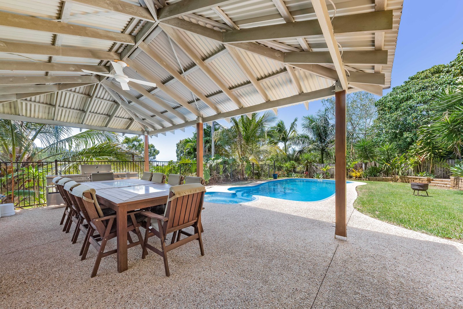 6 Katoota Court CANNONVALE 3