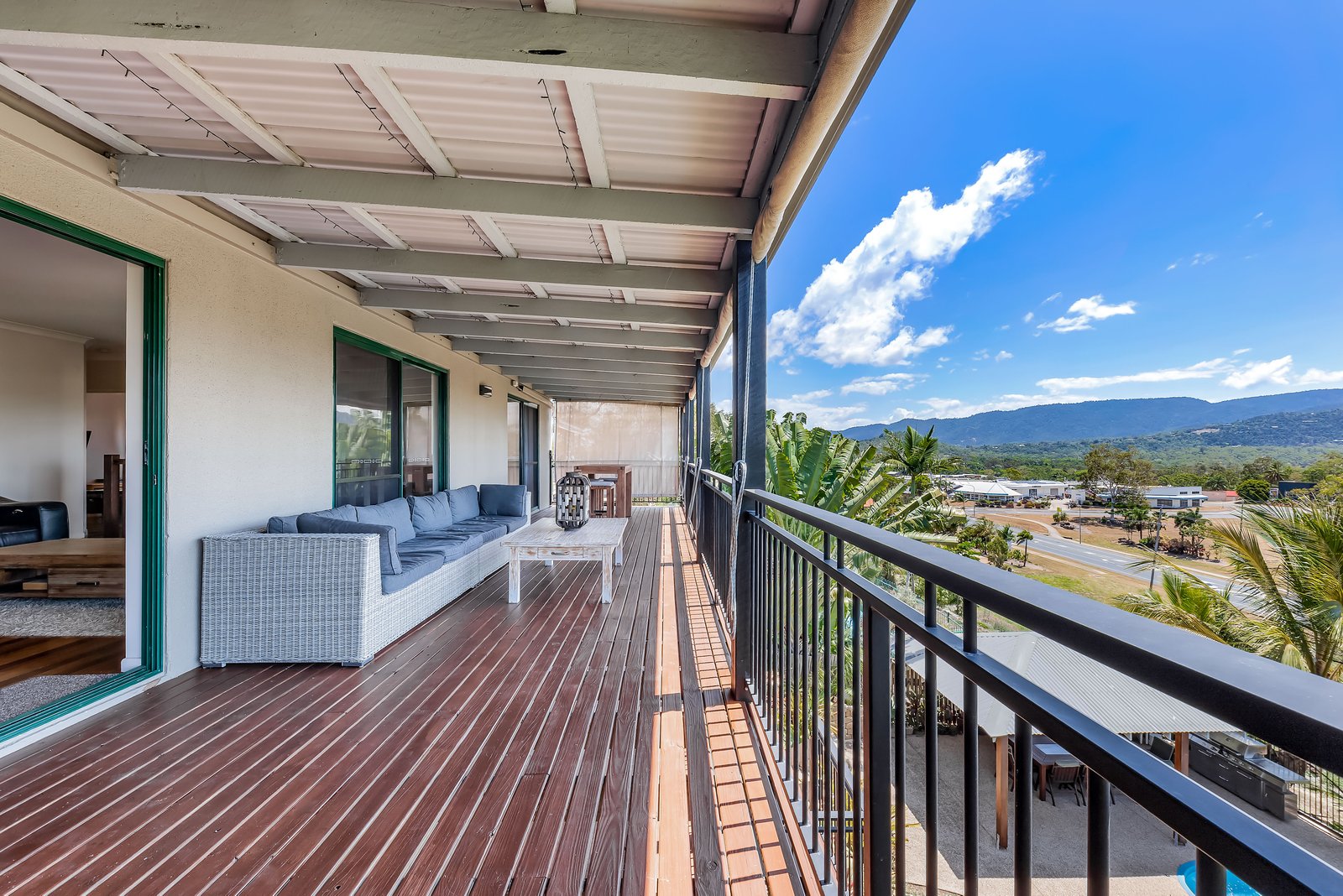 6 Katoota Court CANNONVALE 10