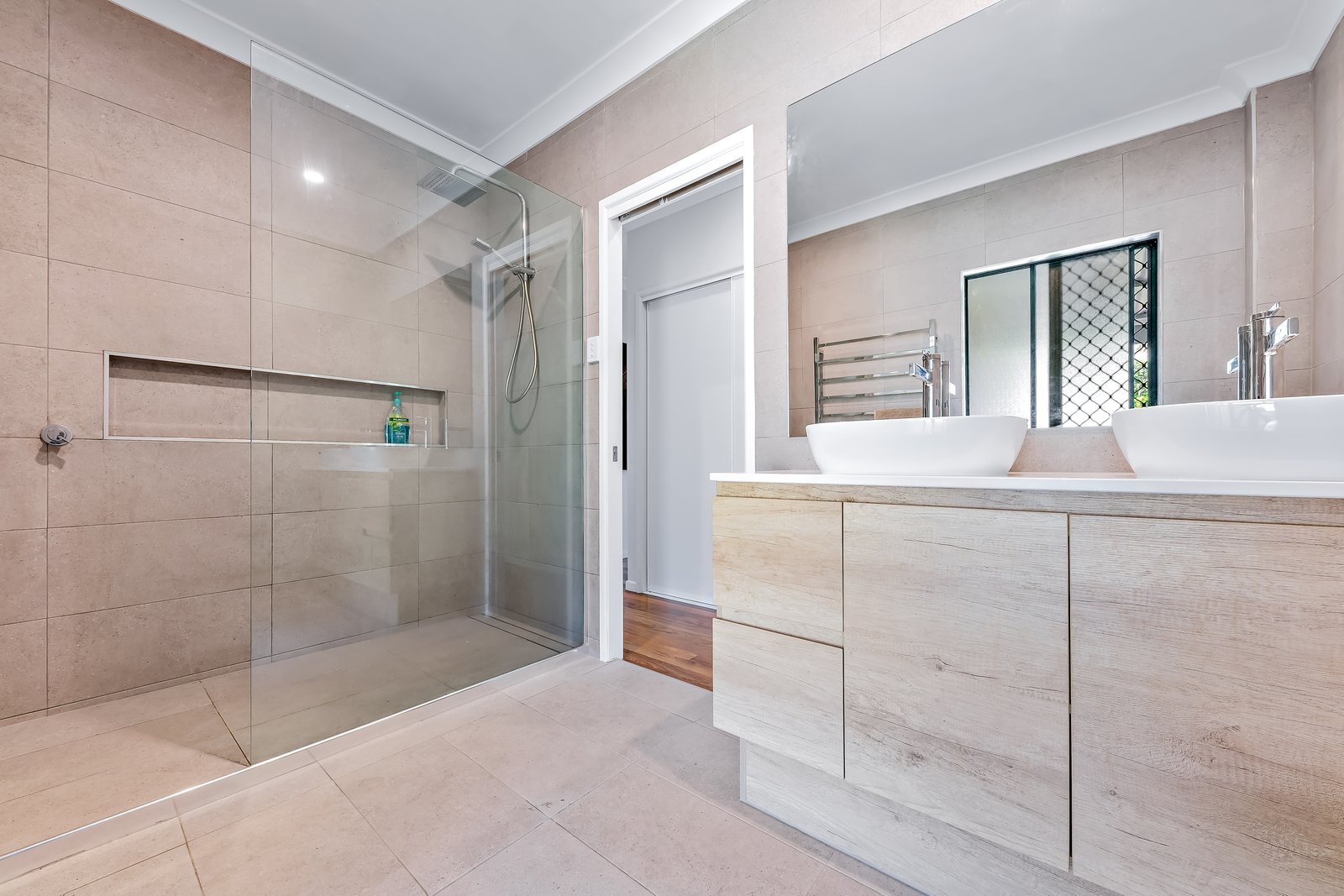 6 Katoota Court CANNONVALE 16