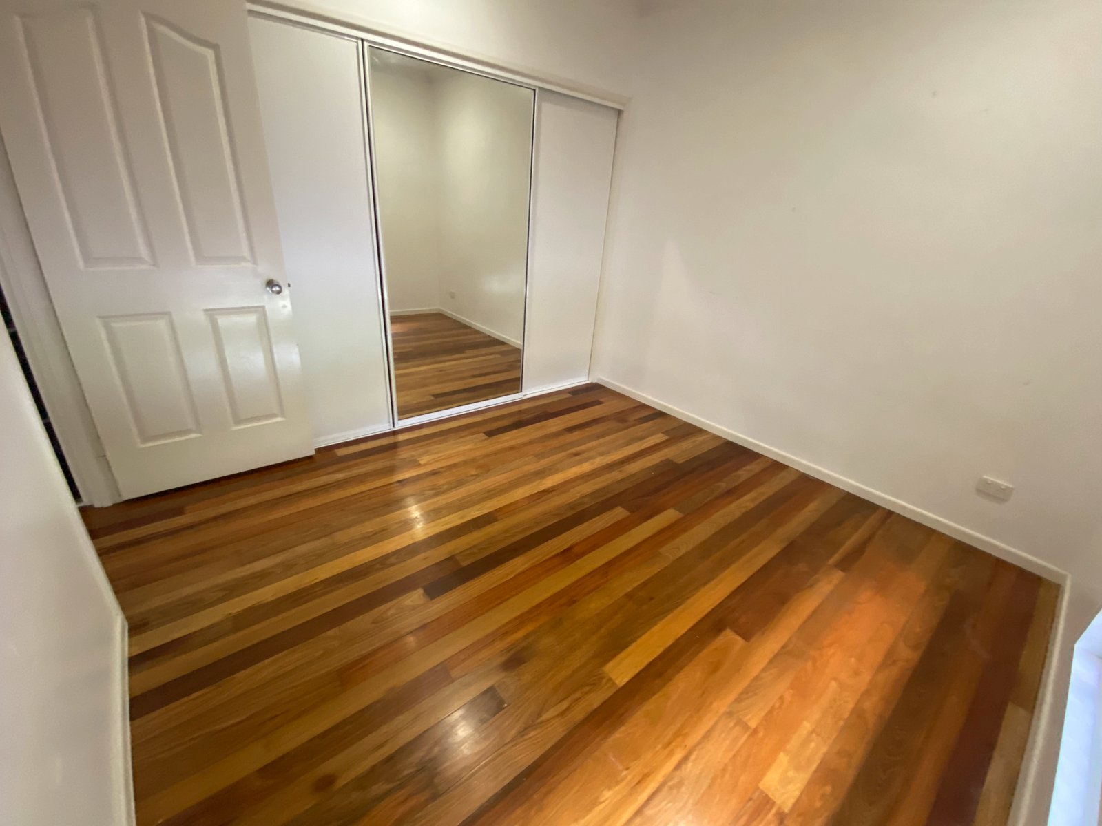 6 Katoota Court CANNONVALE 8