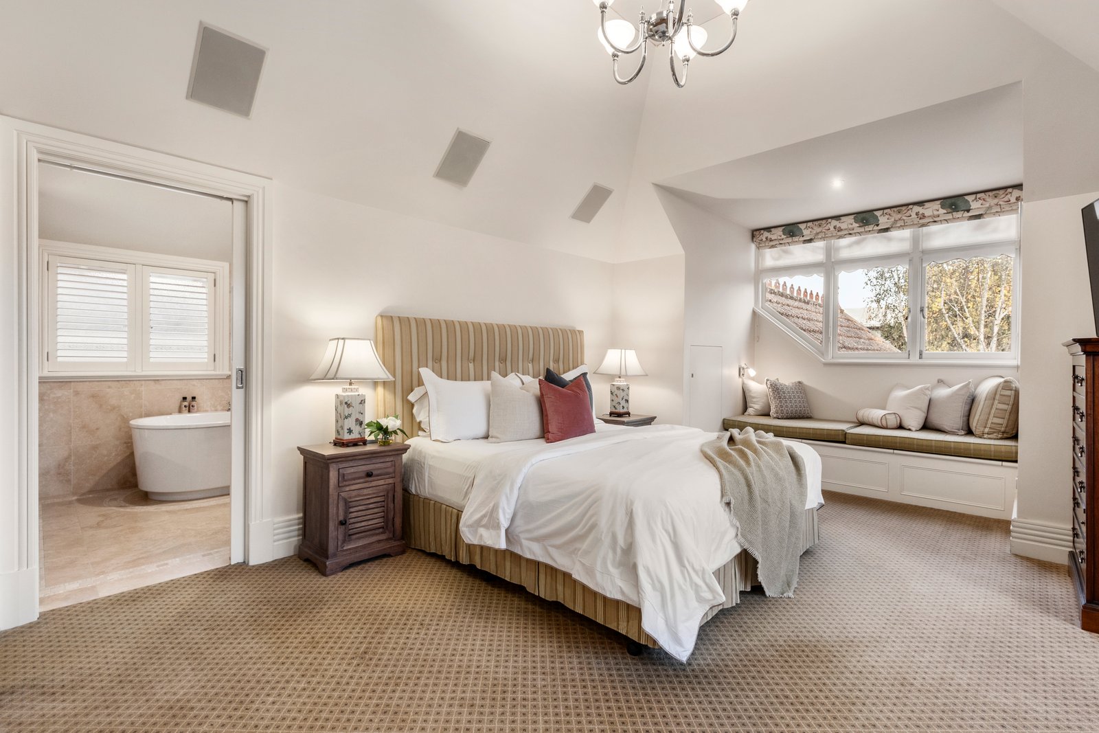 Real Estate and Property in 6 Keats Street, Canterbury, VIC