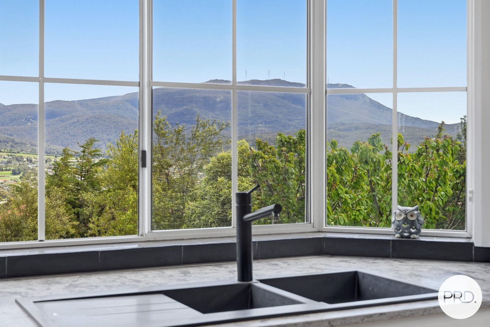 6 Keen Court KINGSTON 15