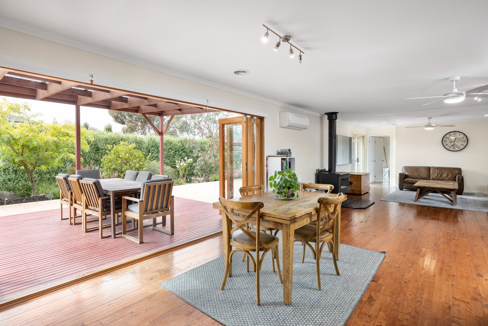 Real Estate and Property in 6 Kennington Rise, Gisborne, VIC