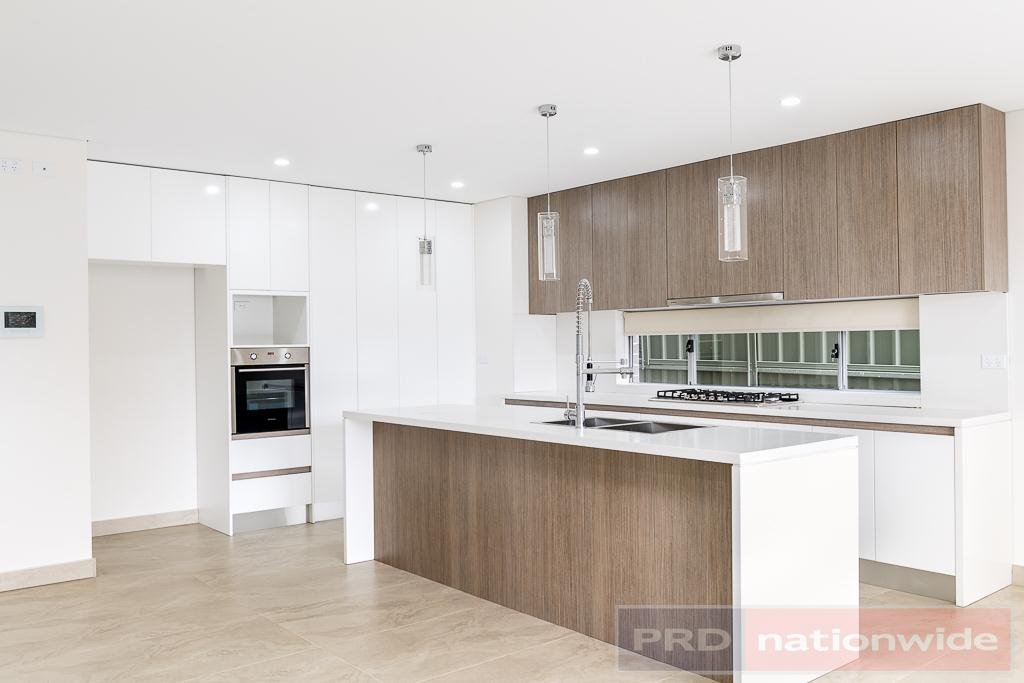 6 Kerrie Crescent PANANIA 3