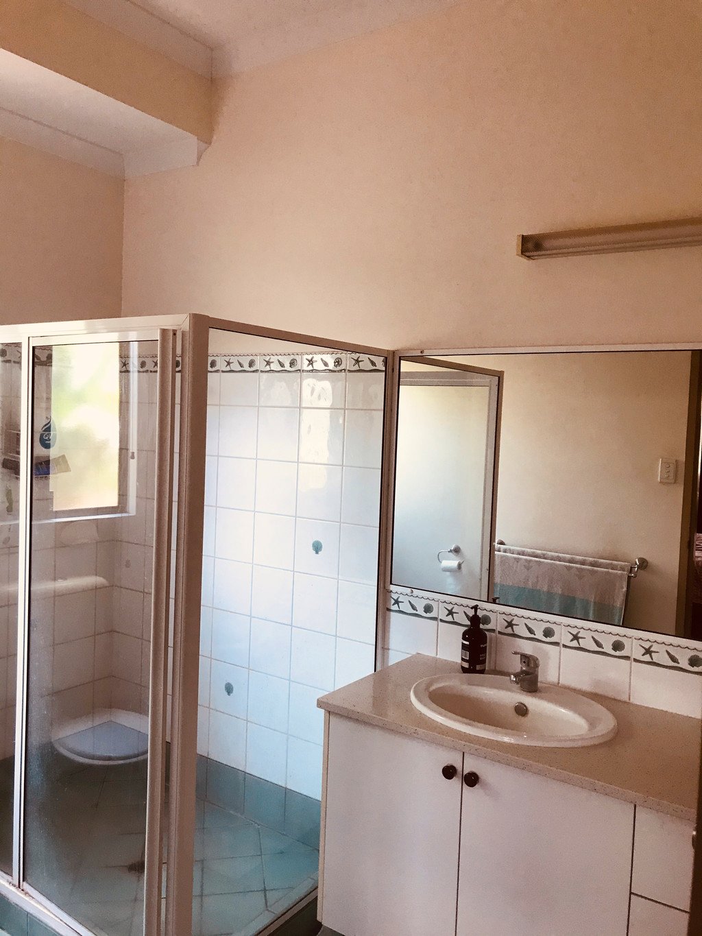 6 Kestrel Place DJUGUN 8