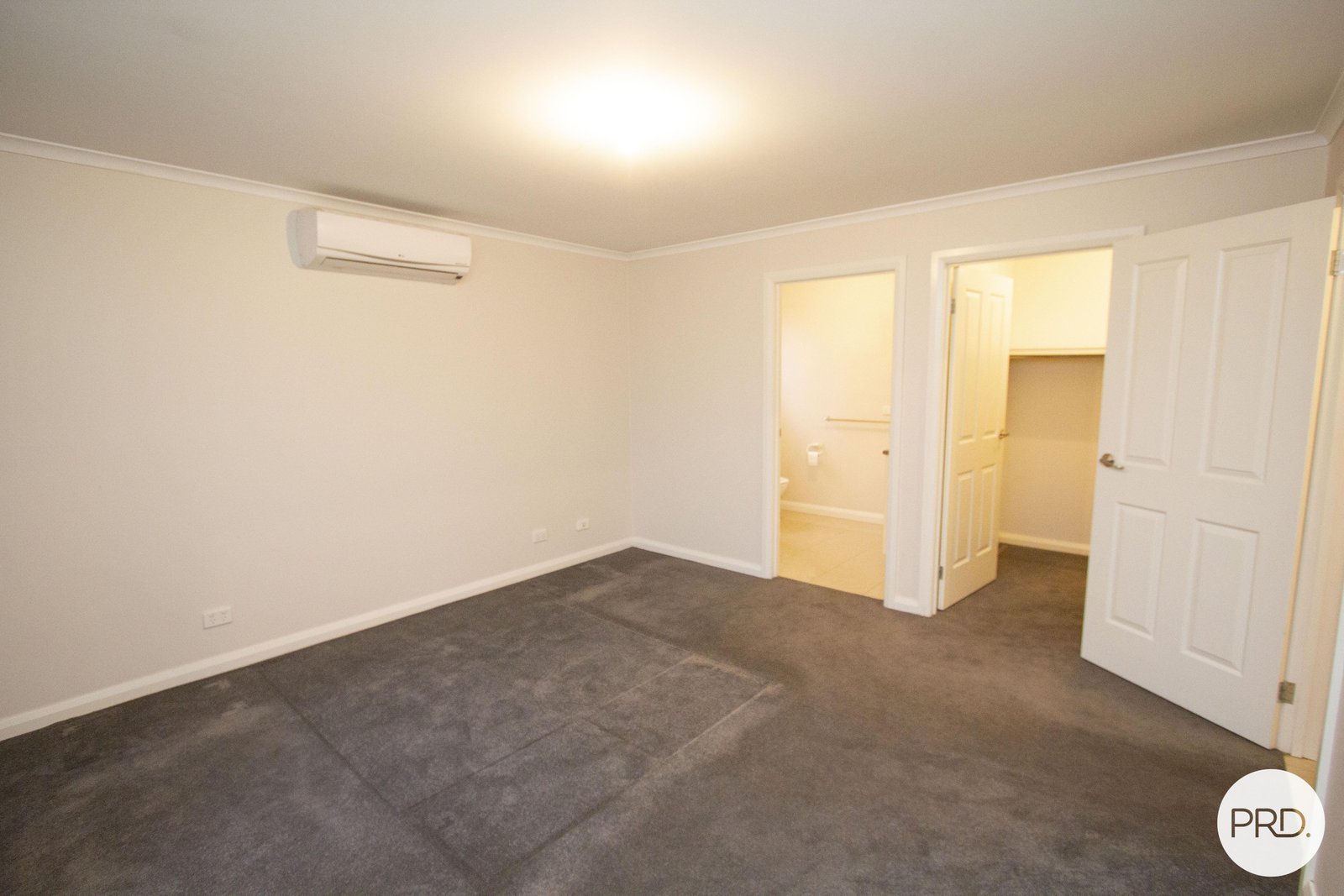 6 King George Way MITCHELL PARK 4