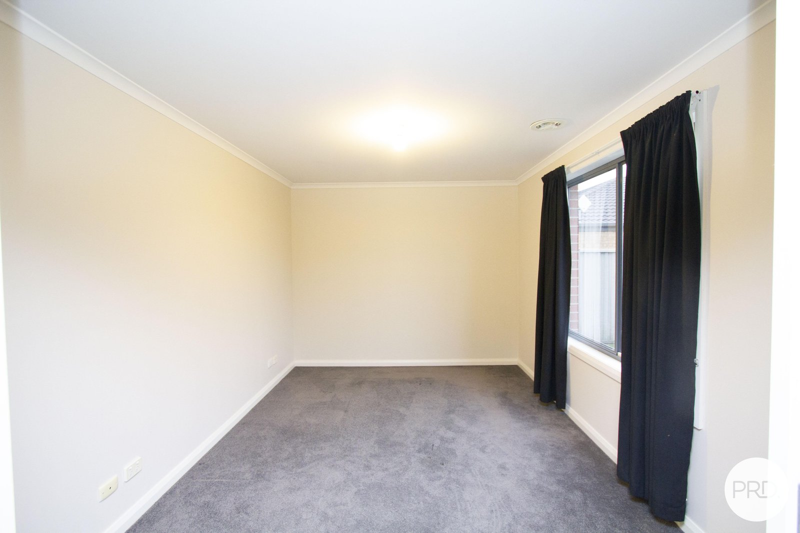 6 King George Way MITCHELL PARK 16