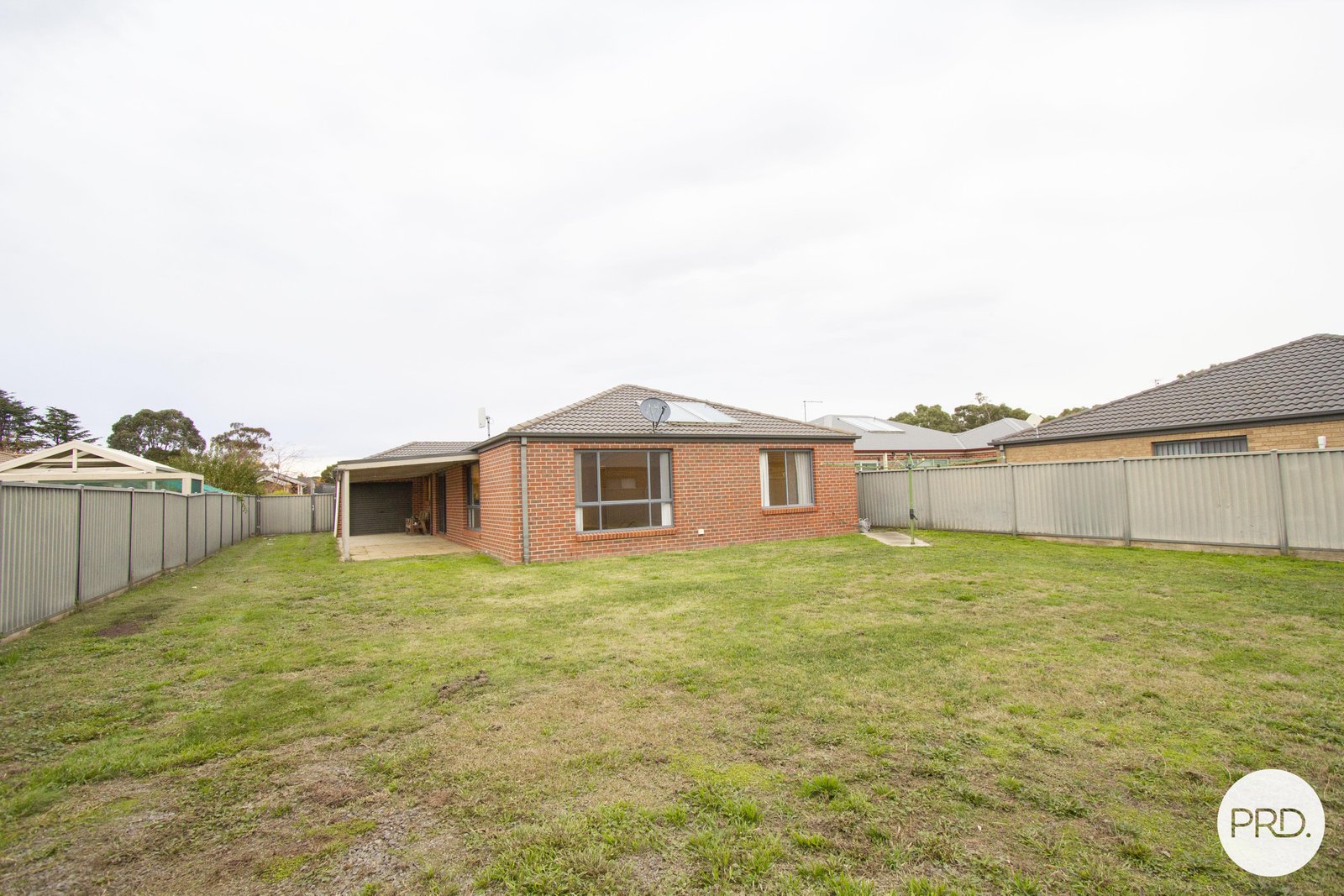 6 King George Way MITCHELL PARK 27