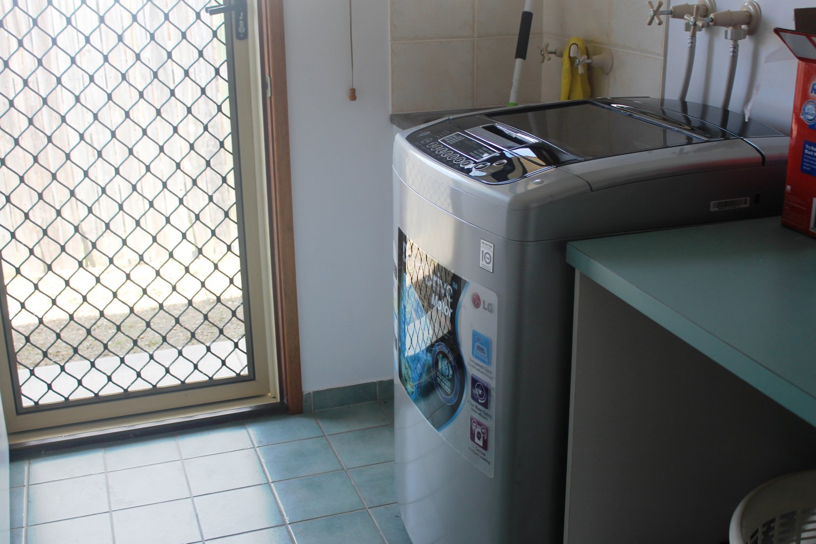 6 Kirrang Place BOYNE ISLAND 11