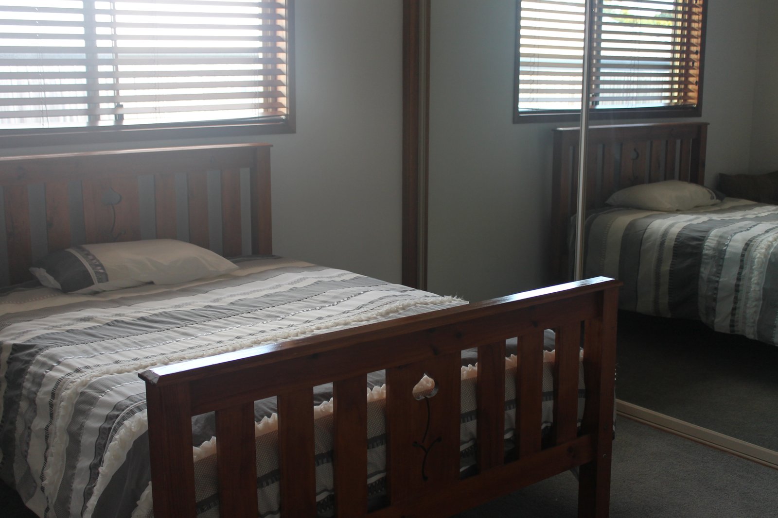 6 Kirrang Place BOYNE ISLAND 12