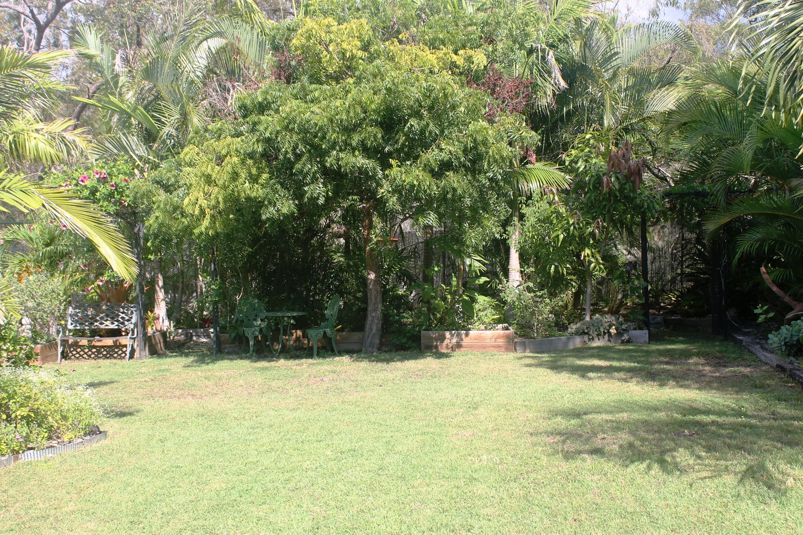 6 Kirrang Place BOYNE ISLAND 15