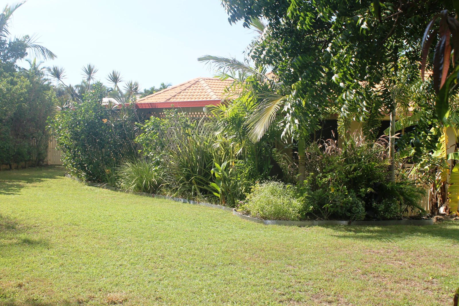 6 Kirrang Place BOYNE ISLAND 17