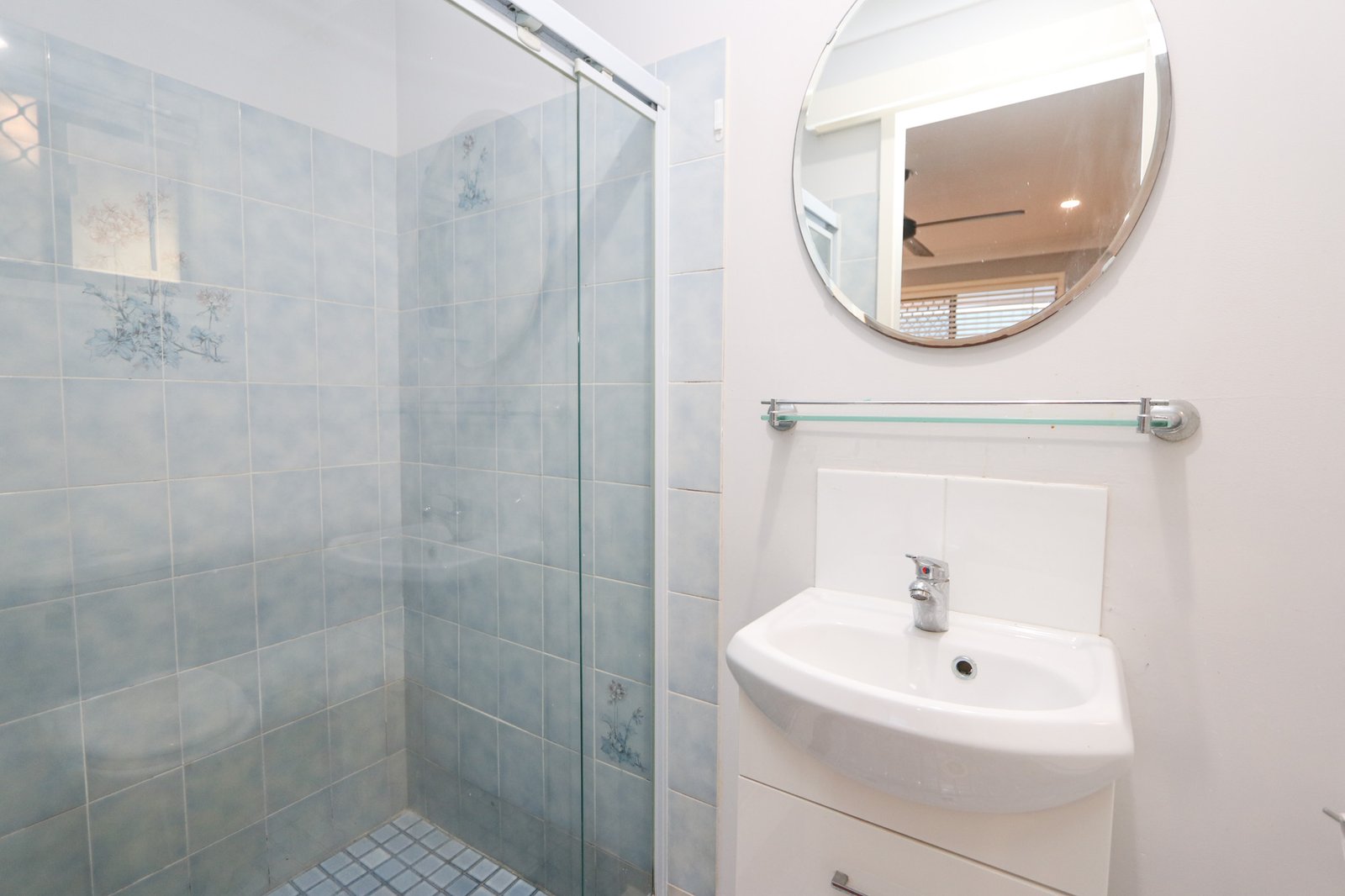 6 Kittani Crescent ASHMORE 11